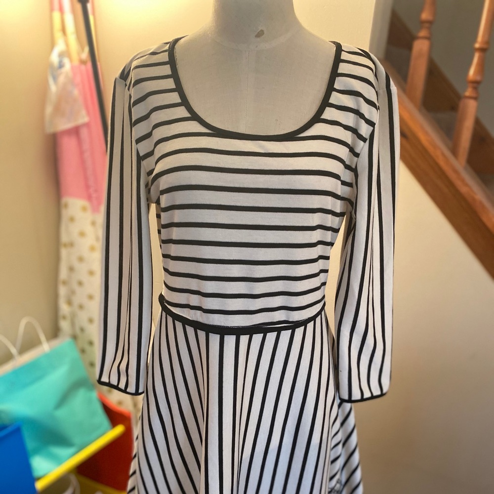 Alya Dress with Floral Pattern